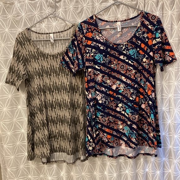 Bundle of 2 Lula Roe Tops - Picture 11 of 11